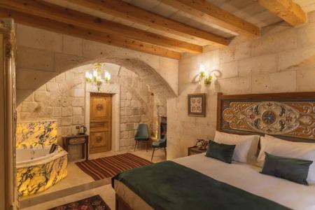 Solo Cave Suites - 154