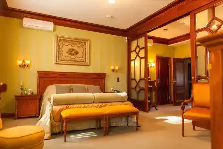 Tb Palace & Spa - 6