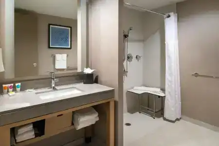 Hyatt Place Chicago Wicker Park - Brand New - 5