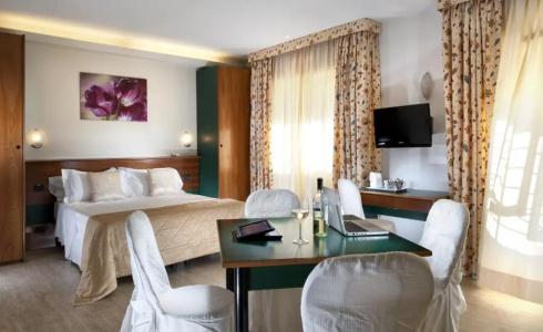 Astoria Suite - 36