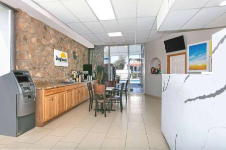 Days Inn South - 14