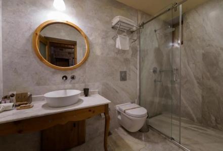 Luxury Cratus Stone Palace - 25