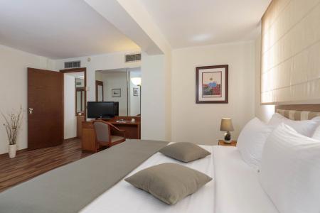Best Western Plus Plaza - 2