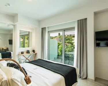 Blue Carpet Luxury Suites - 188