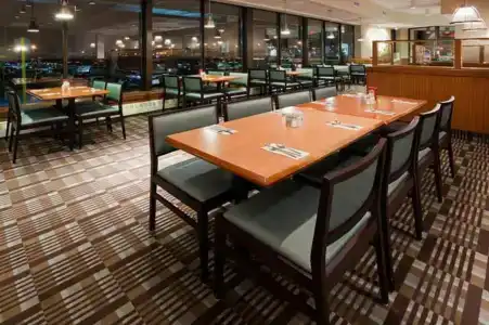 Holiday Inn Airport East, An Ihg - 20