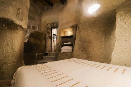 Sultan Cave Suites - 80
