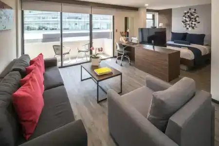 Flowsuites Wtc - 24