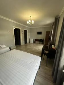 Nest Inn - 65