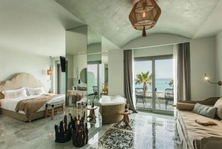Blue Carpet Luxury Suites - 278