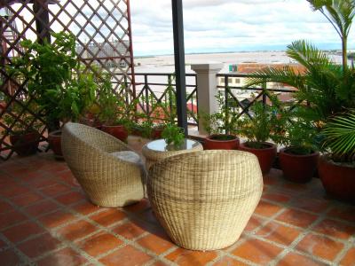 Lux Riverside & Apartment - 13