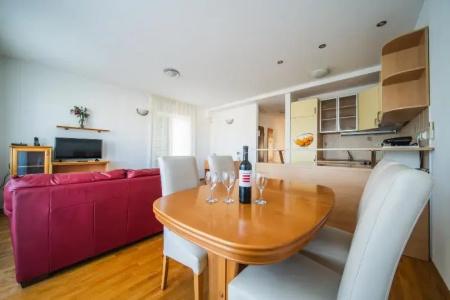 Pervanovo with Free Parking - 218