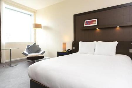 Hilton London Canary Wharf - 35
