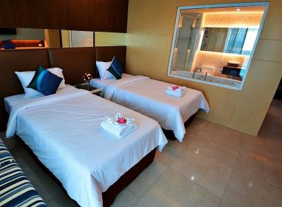 Golden Dragon Beach Pattaya - 2