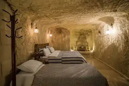 Atilla's Cave - 117