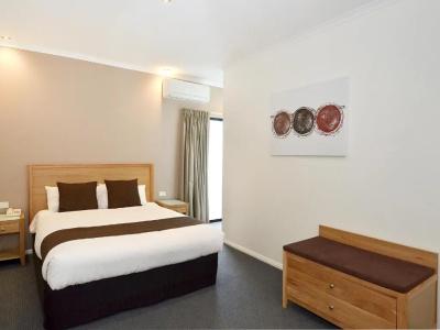 Best Western Motor Inn & Serviced - 128
