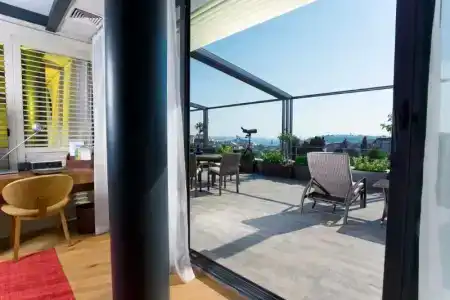 Tomtom Suites - 32