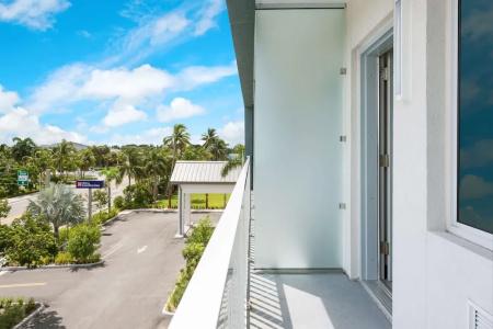 Hilton Garden Inn / The Keys Collection - 95