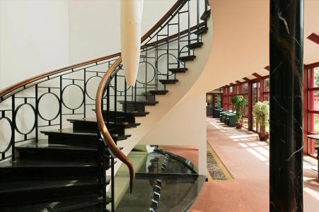 Golden Tulip de’ Medici - 14