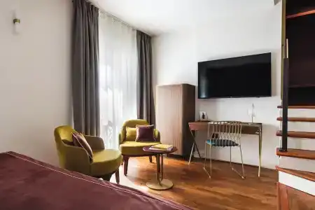 Mercure Ferrara - 67