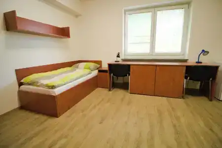 University - 18