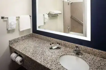 Best Western Tucson Int'l Airport & Suites - 8