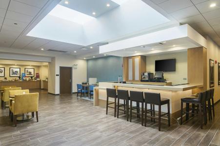 Hampton Inn Chicago North-Loyola Station, Il - 24