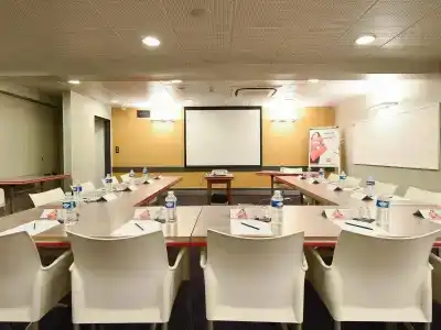 ibis Dijon Gare - 14