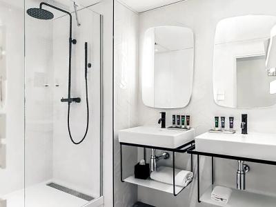 Novotel Paris 17 - 24