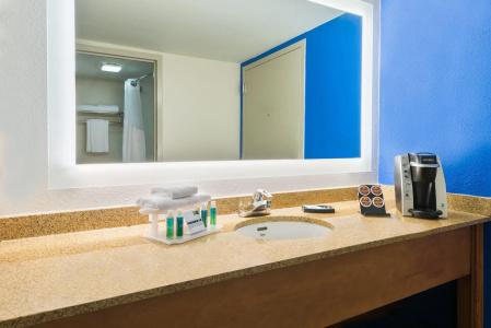 Holiday Inn Express Miami Airport Doral Area, An Ihg - 20