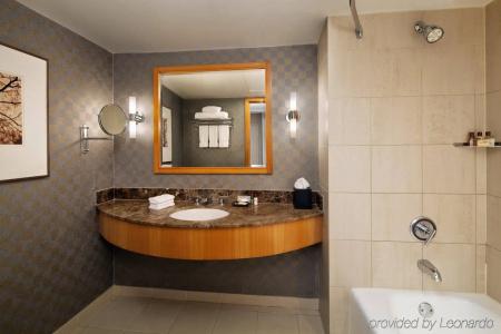 Sheraton Wall Centre - 7