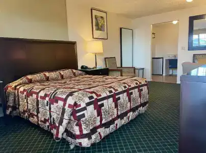 Columbus Motor Inn - 17