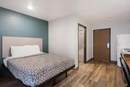 Woodspring Suites West In Qd - 15