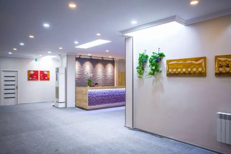 Square Inn - 8
