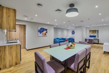 Ramada and Suites by Wyndham Dubai JBR - 72