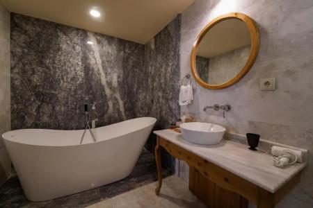 Luxury Cratus Stone Palace - 111