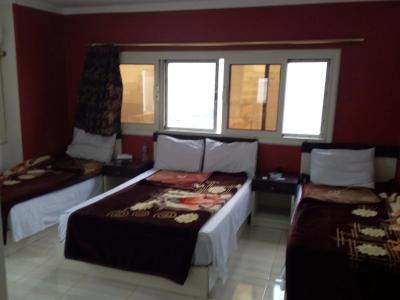 Isis Hostel 2 - 6