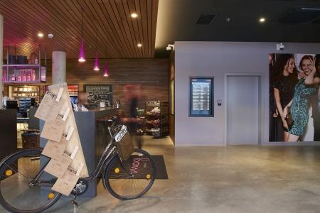 Moxy Frankfurt Airport - 26