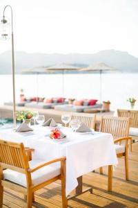 Karia Bel - Adult Only +12 - 31