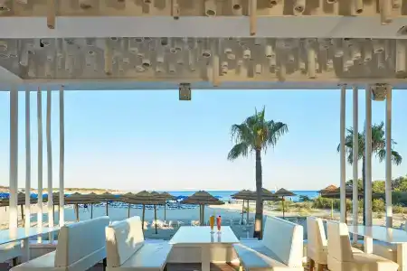 So White Club Resort - 23