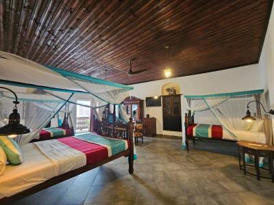 Dhow Palace - 3