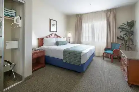 Tahiti All-Suite Resort - 38