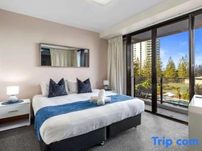 Ultra Broadbeach - 52