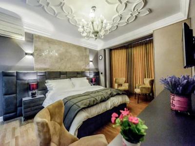 Vila Tirana - 44