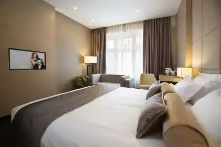 Dominic Smart & Luxury Suites - Republic Square - 24