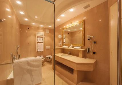 CityGoldener Adler B&B - 59