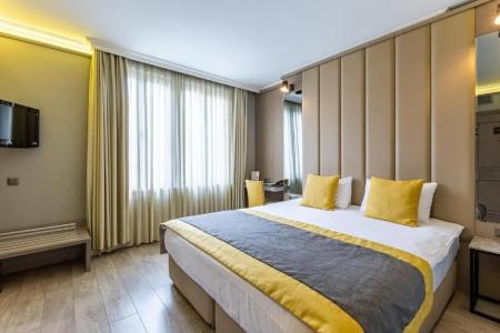 Seraglio & Suites - 56
