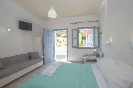 Zacharakis Studios - 121