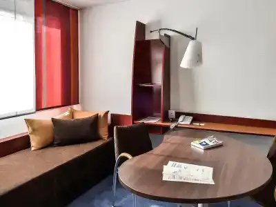 Novotel Suites Reims Centre - 5