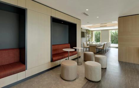 Doubletree by Hilton Van - 3