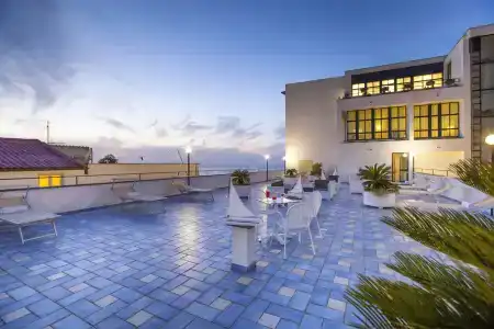 Panorama Palace - 19